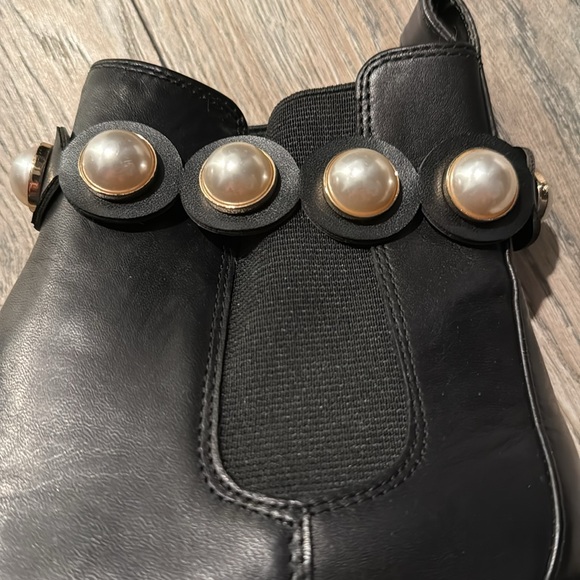 Karl Lagerfeld boots size 7 - Picture 2 of 9